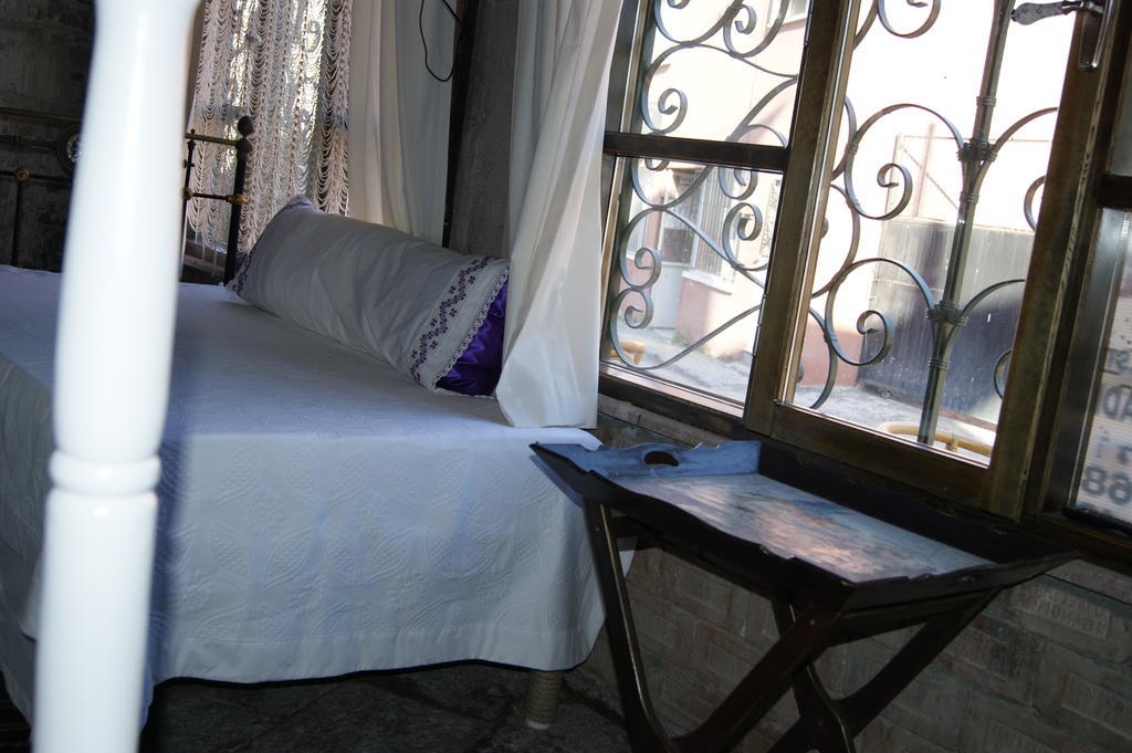 Mahzen Hotel Ayvalı Cameră foto
