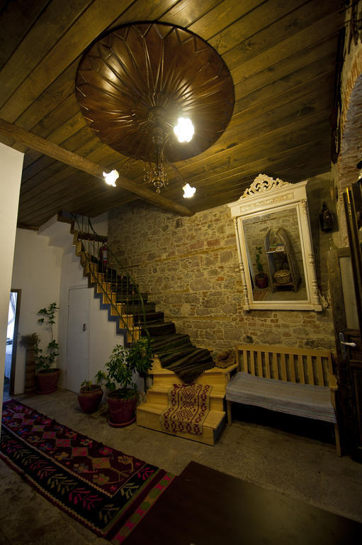 Mahzen Hotel Ayvalı Exterior foto