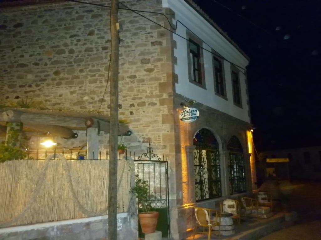 Mahzen Hotel Ayvalı Exterior foto