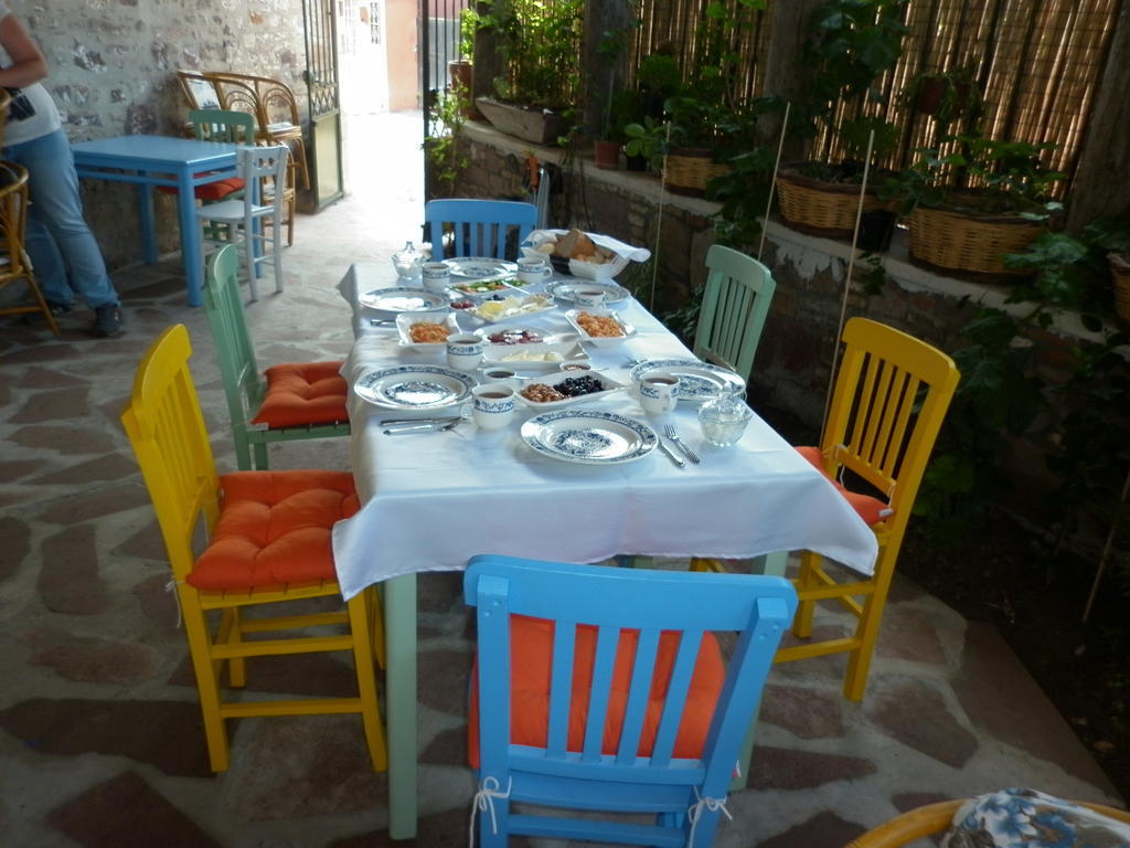 Mahzen Hotel Ayvalı Exterior foto